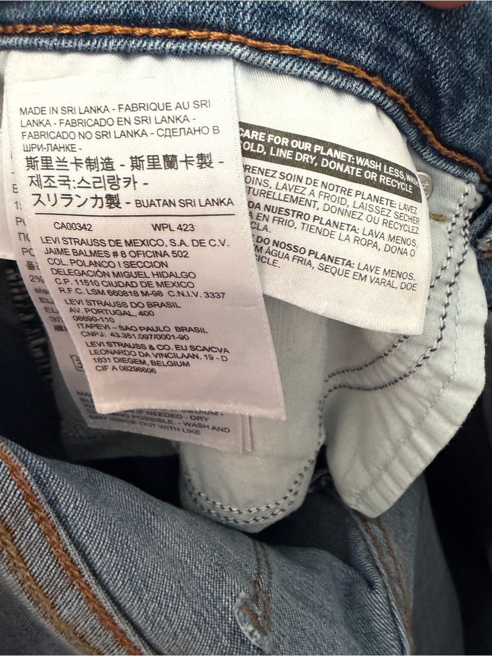 Levi’s Classic Boot Jeans Women’s Size 10 Short W30 L30 Medium Wash Denim - Picture 4 of 12